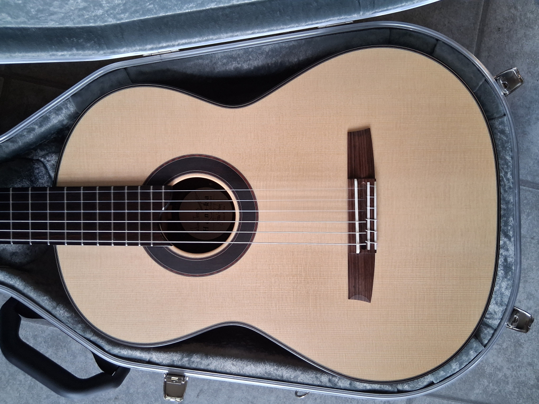 Hanika Natural Torres, Fichte / Palisander vollmassiv, made in Germany, inkl. Case, gebraucht